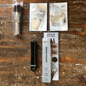 IT Cosmetics Sample Set